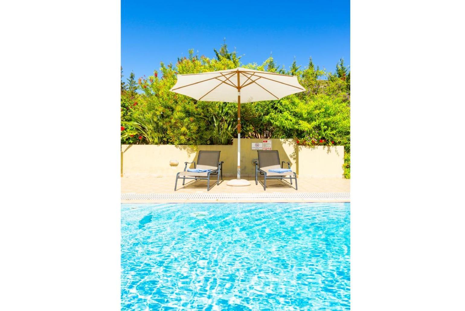 Villa Fedra Poros  Exteriör bild