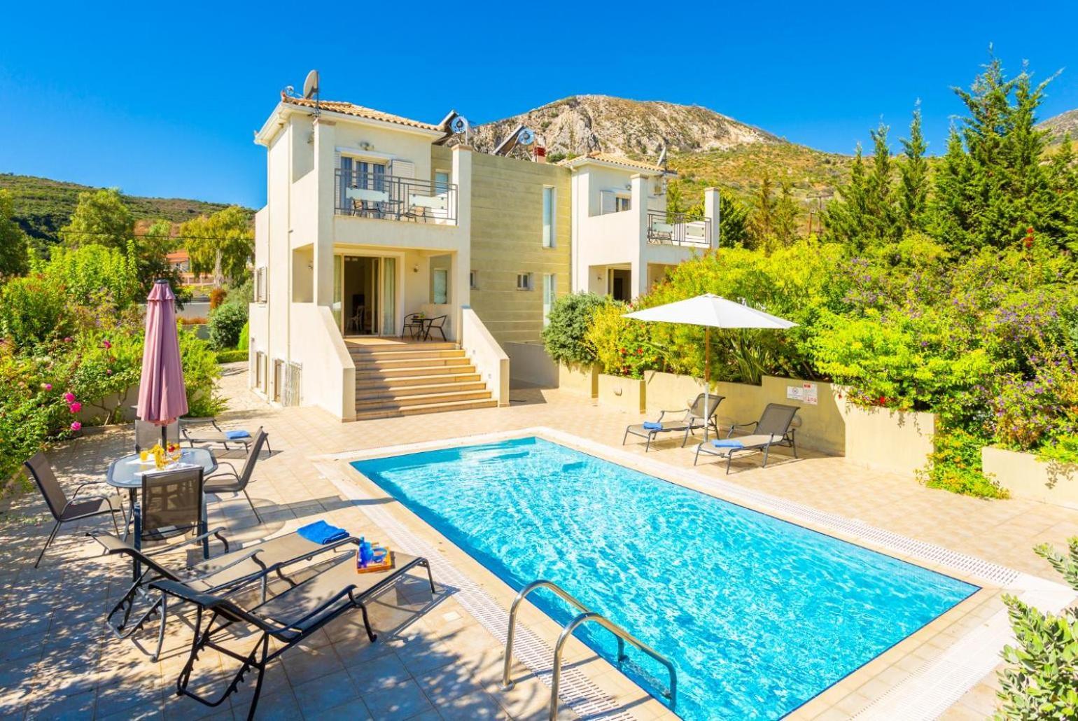 Villa Fedra Poros  Exteriör bild